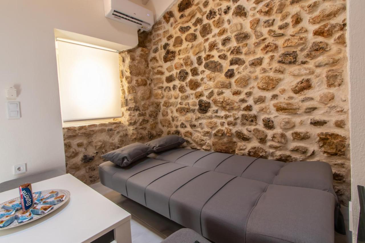 Stone House Apartment Mantouki ภายนอก รูปภาพ
