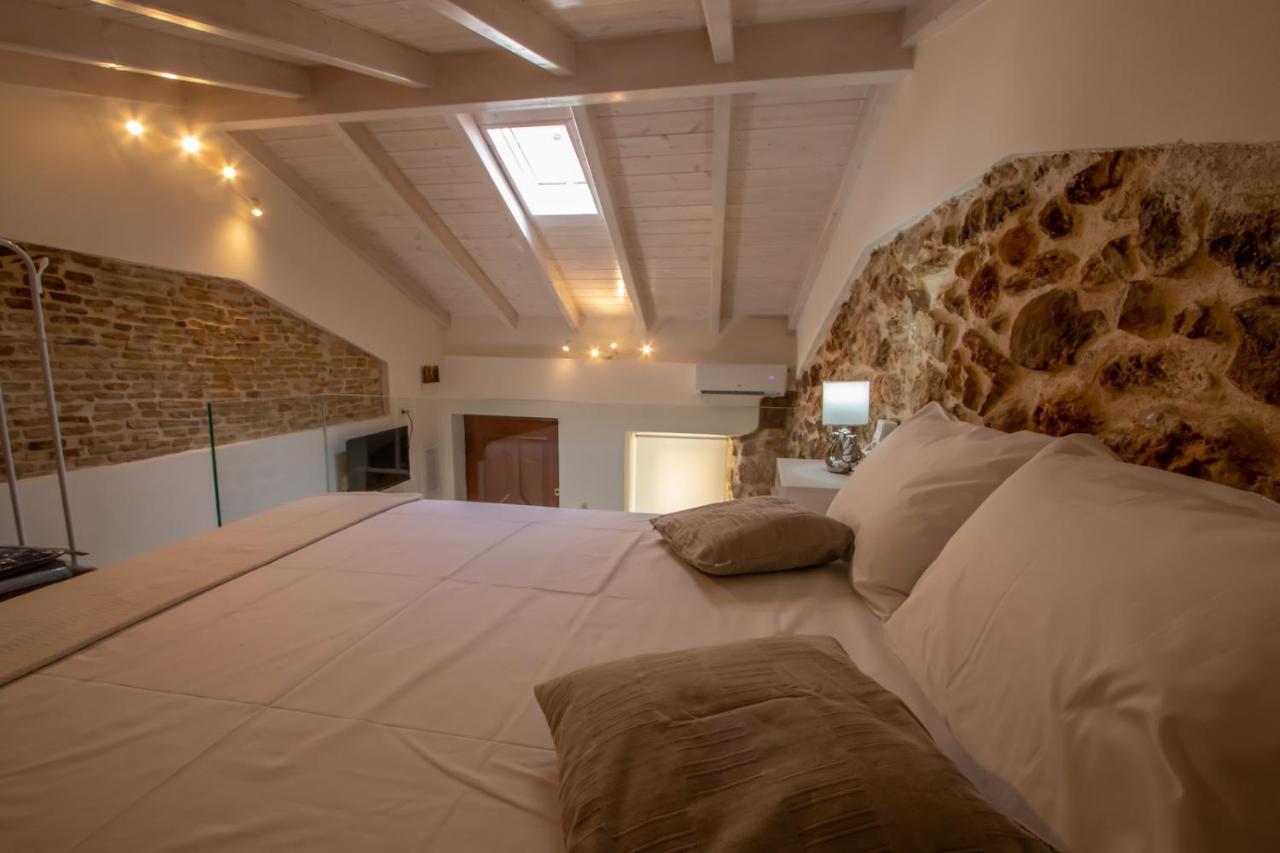 Stone House Apartment Mantouki ภายนอก รูปภาพ